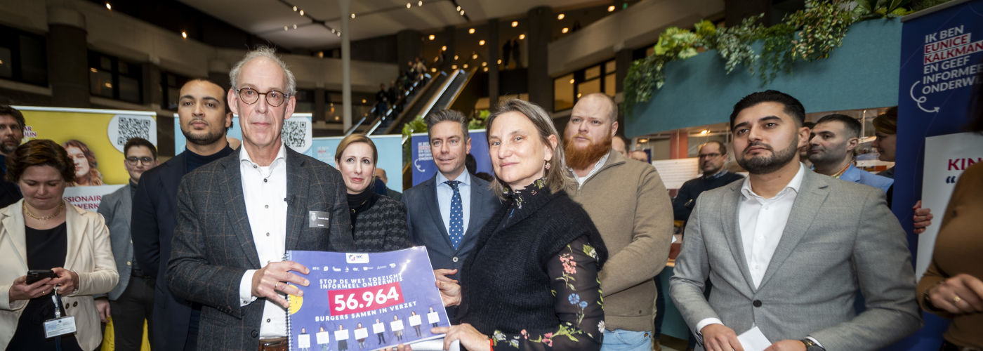 Aanbieding petities Tweede Kamer