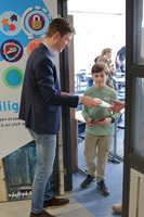 img4